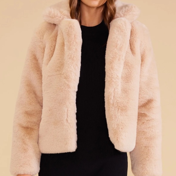 MINKPINK NAOMI FAUX FUR JACKET CAMEL - Size Medium - Picture 4 of 12